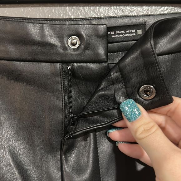 Zara Black Leather Leggings - Picture 6 of 7
